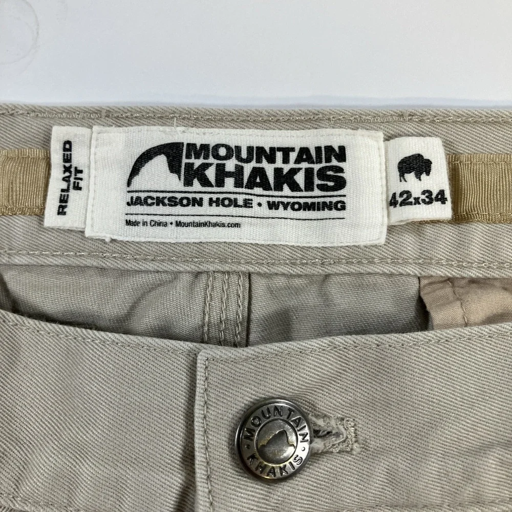 Mountain Khakis Chino Pants Mens 42x33 Khaki Relaxed Fit Twill (Tag 42x34)